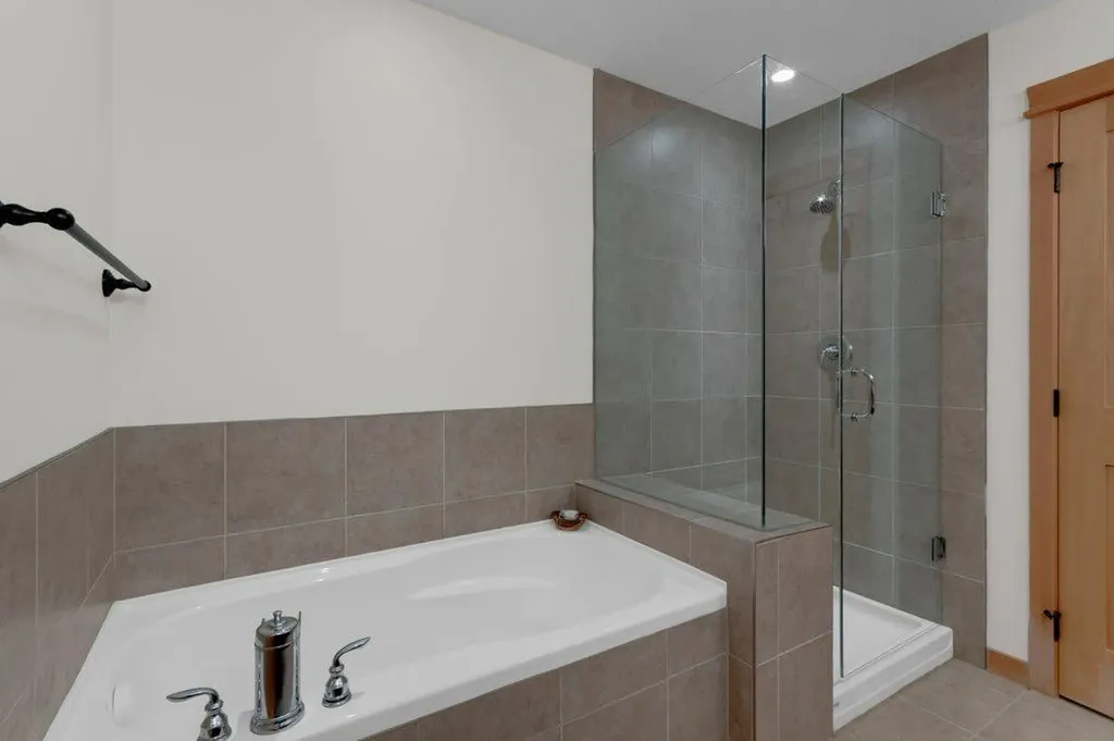 101E Stewart Creek Landing Canmore AB T1W 0E3