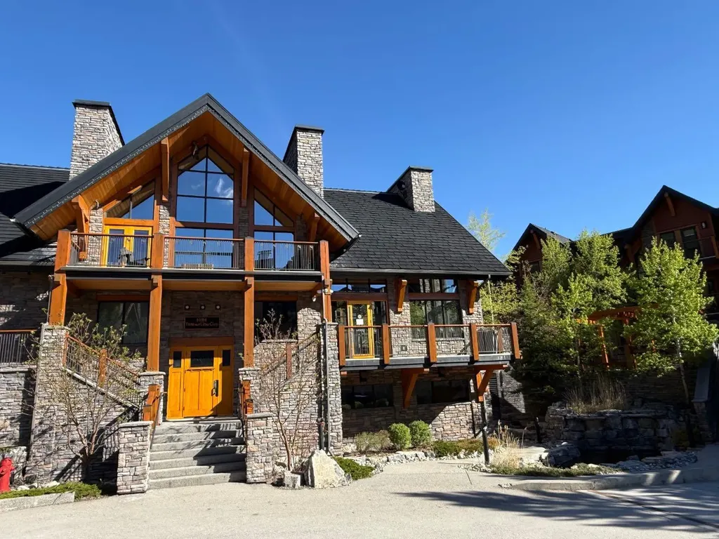 101E Stewart Creek Landing Canmore AB T1W 0E3