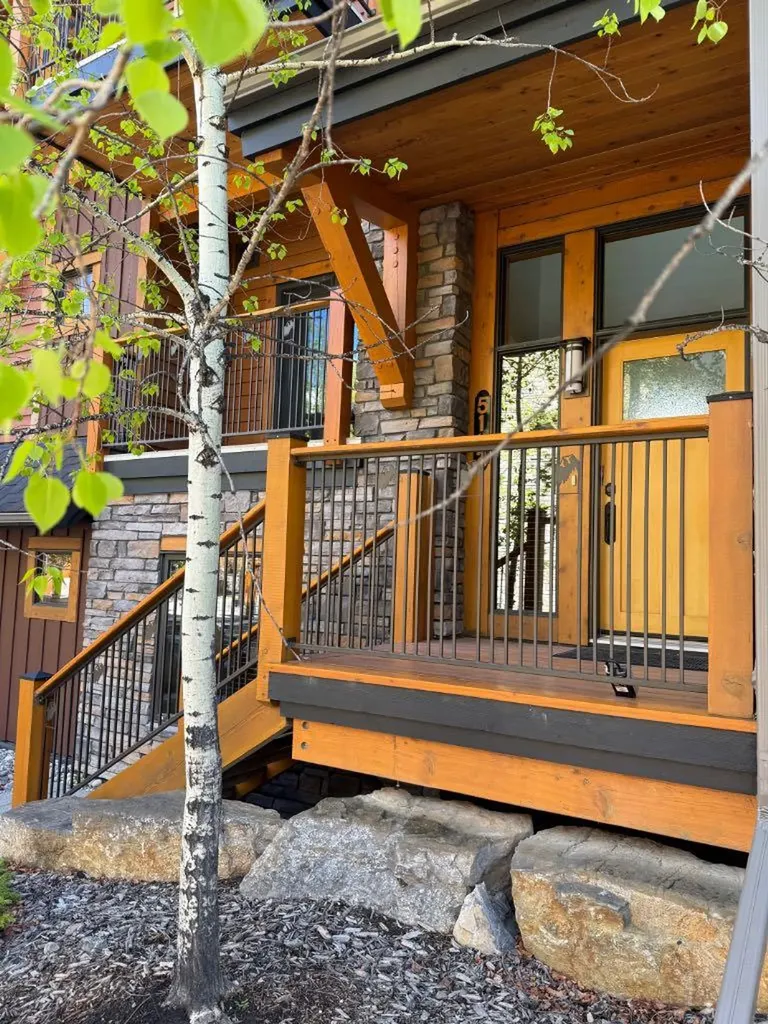 101E Stewart Creek Landing Canmore AB T1W 0E3