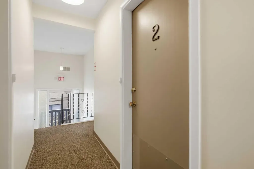 6131 Bowness Road NW Calgary AB T3B 0C9