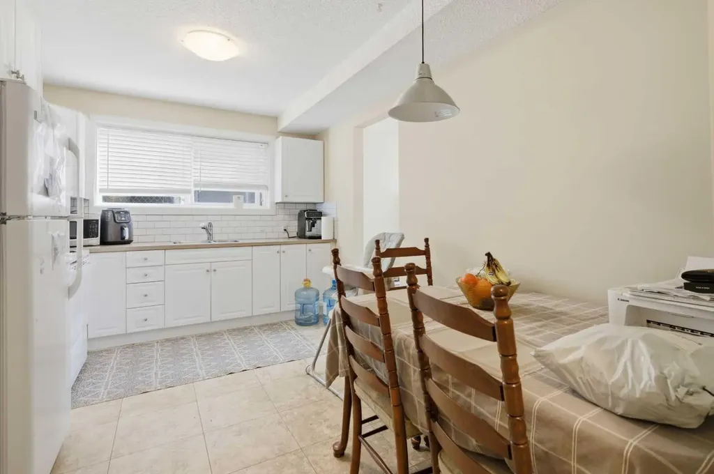 6131 Bowness Road NW Calgary AB T3B 0C9