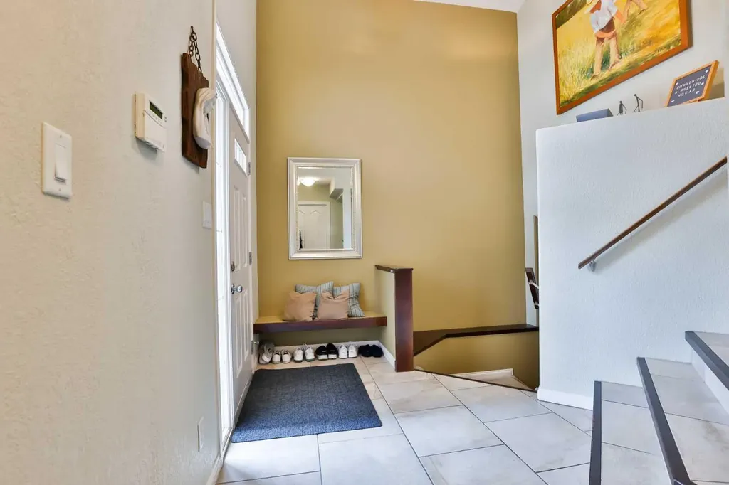 66 Coalbanks Gate W Lethbridge AB T1J 2A1