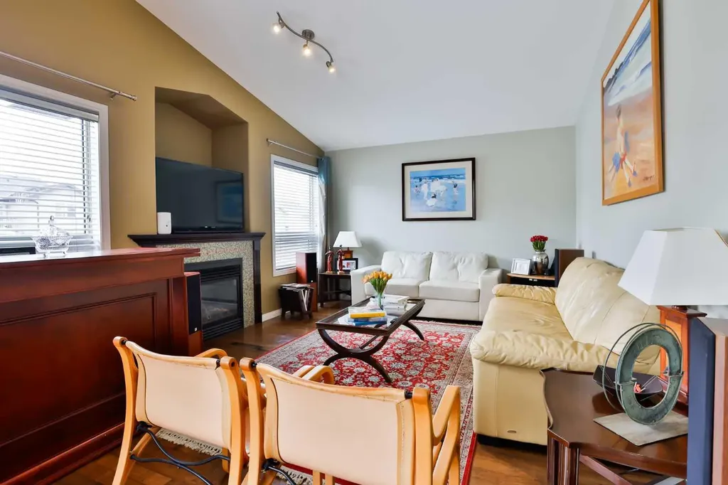 66 Coalbanks Gate W Lethbridge AB T1J 2A1