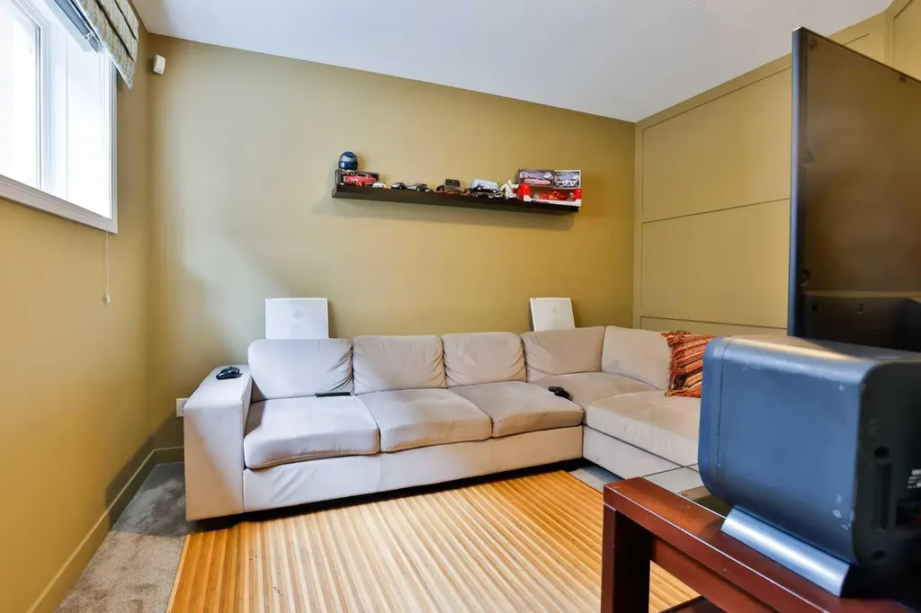66 Coalbanks Gate W Lethbridge AB T1J 2A1