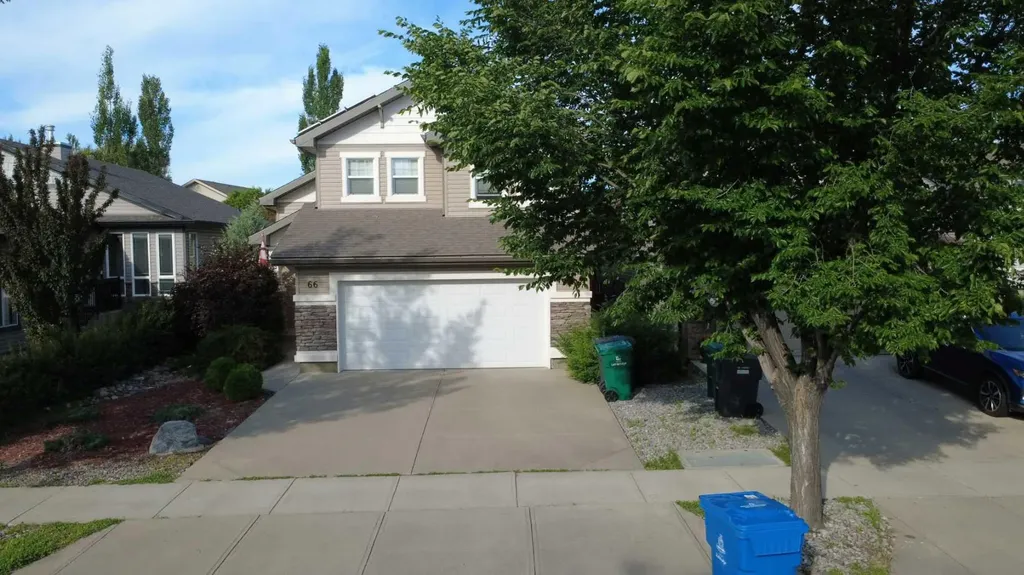 66 Coalbanks Gate W Lethbridge AB T1J 2A1