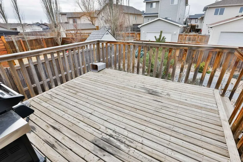 66 Coalbanks Gate W Lethbridge AB T1J 2A1