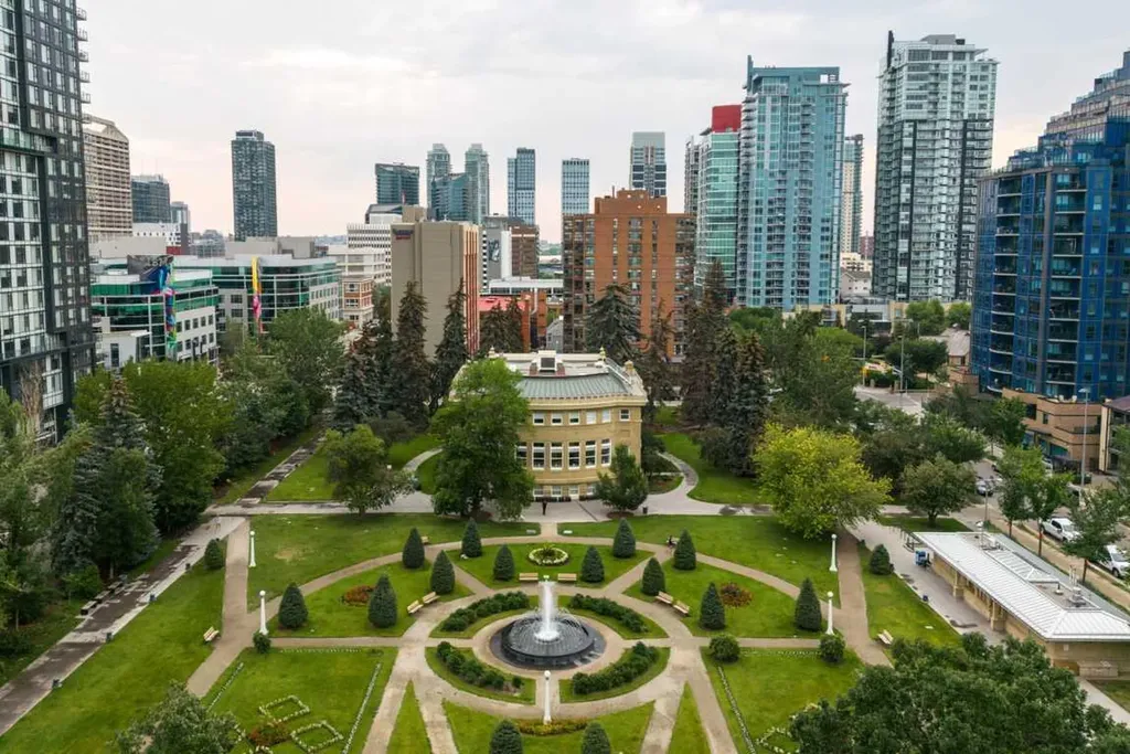 340 14 Avenue SW Calgary AB T2R 0M4
