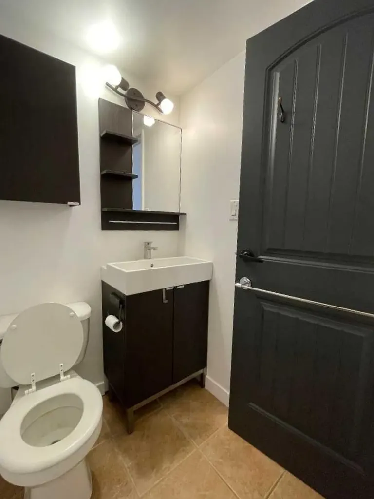 340 14 Avenue SW Calgary AB T2R 0M4