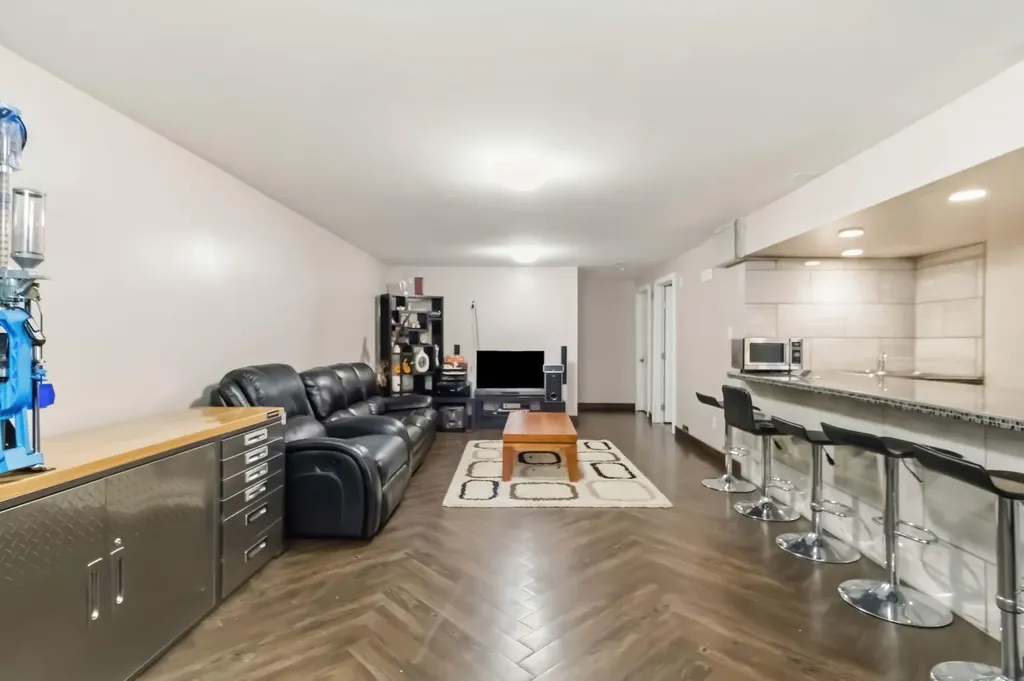 66 Centennial Drive Fort Mcmurray AB T9H 1J4