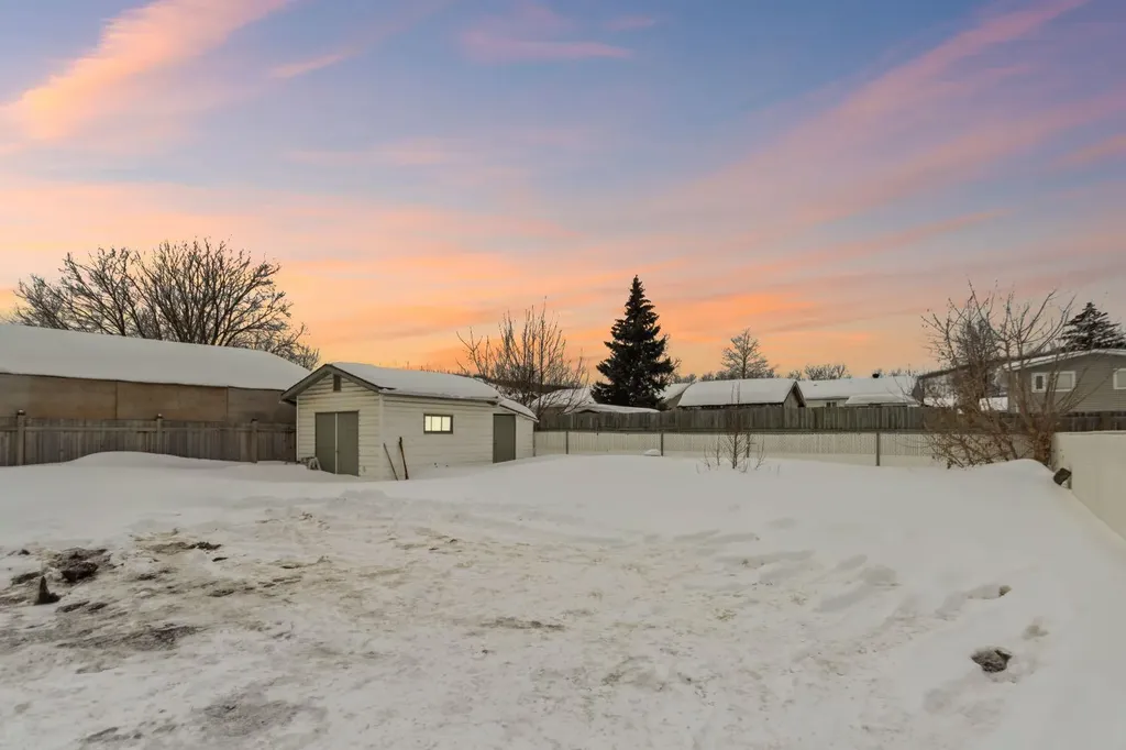 66 Centennial Drive Fort Mcmurray AB T9H 1J4