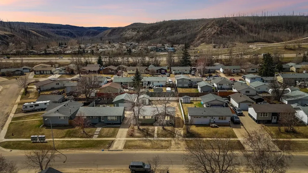 66 Centennial Drive Fort Mcmurray AB T9H 1J4