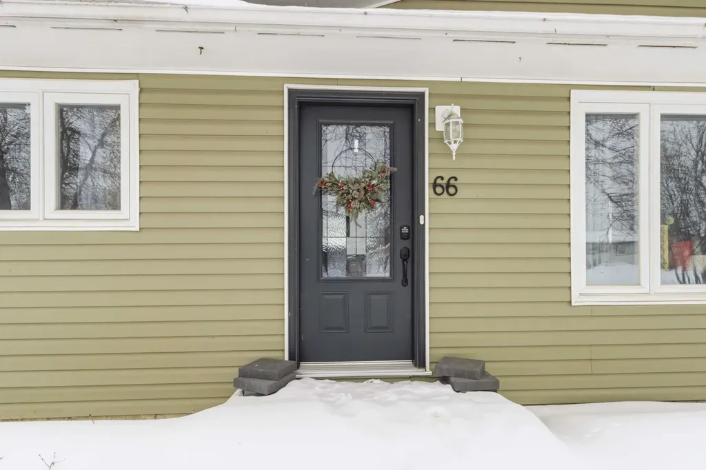 66 Centennial Drive Fort Mcmurray AB T9H 1J4