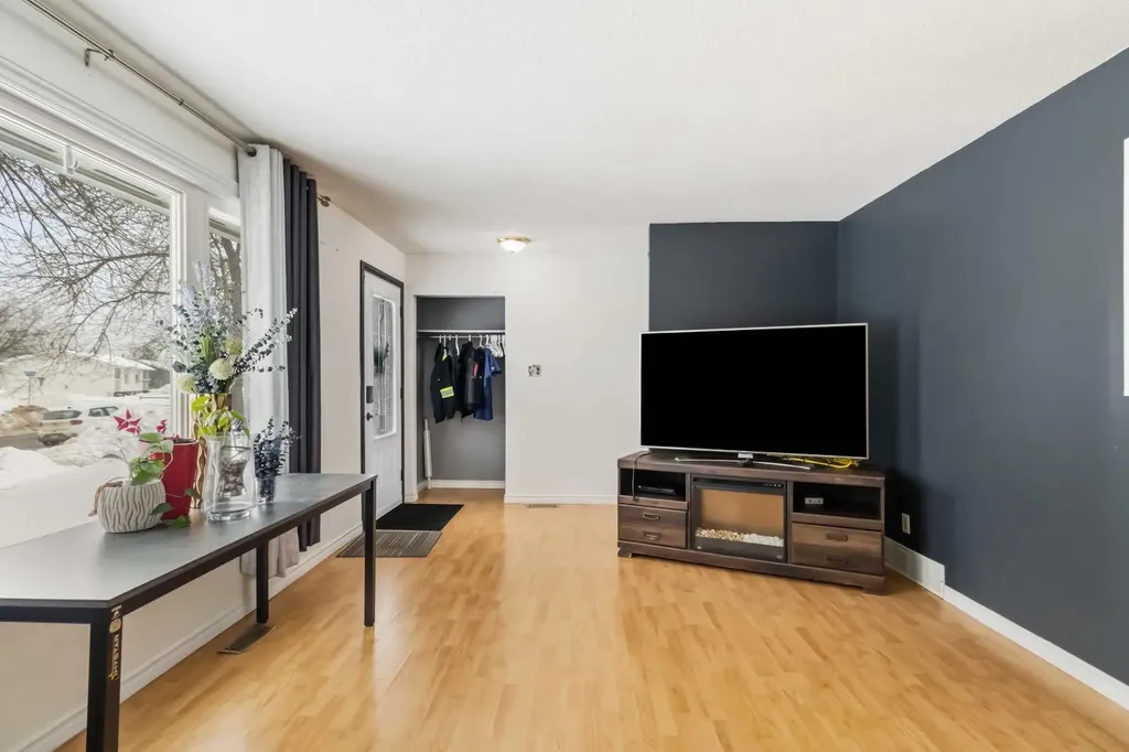 66 Centennial Drive Fort Mcmurray AB T9H 1J4