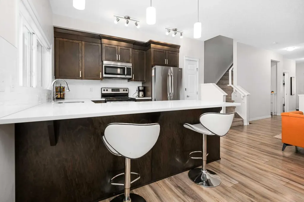 673 Hillcrest Road SW Airdrie AB T4B 4C7