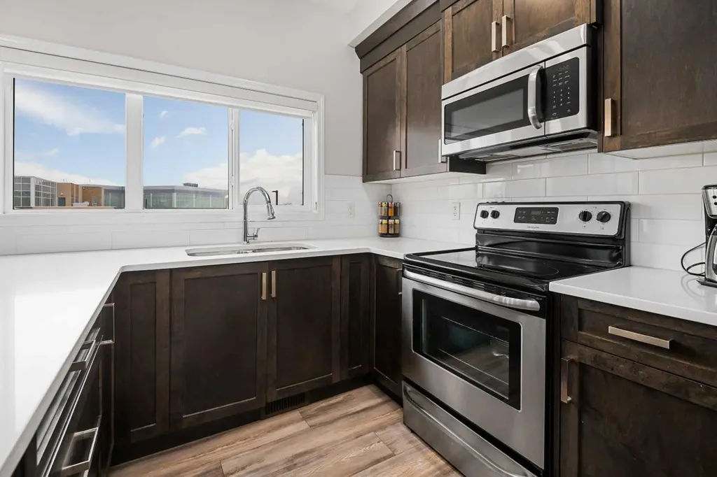 673 Hillcrest Road SW Airdrie AB T4B 4C7