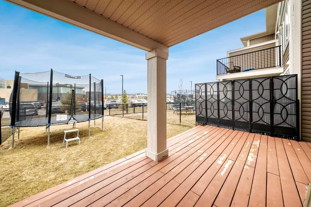 673 Hillcrest Road SW Airdrie AB T4B 4C7