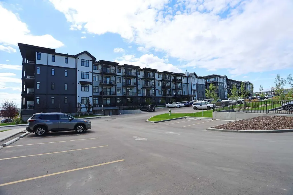 20 Sage Hill Walk NW Calgary AB T3R 1Z5