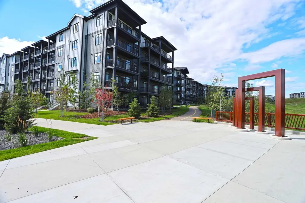20 Sage Hill Walk NW Calgary AB T3R 1Z5