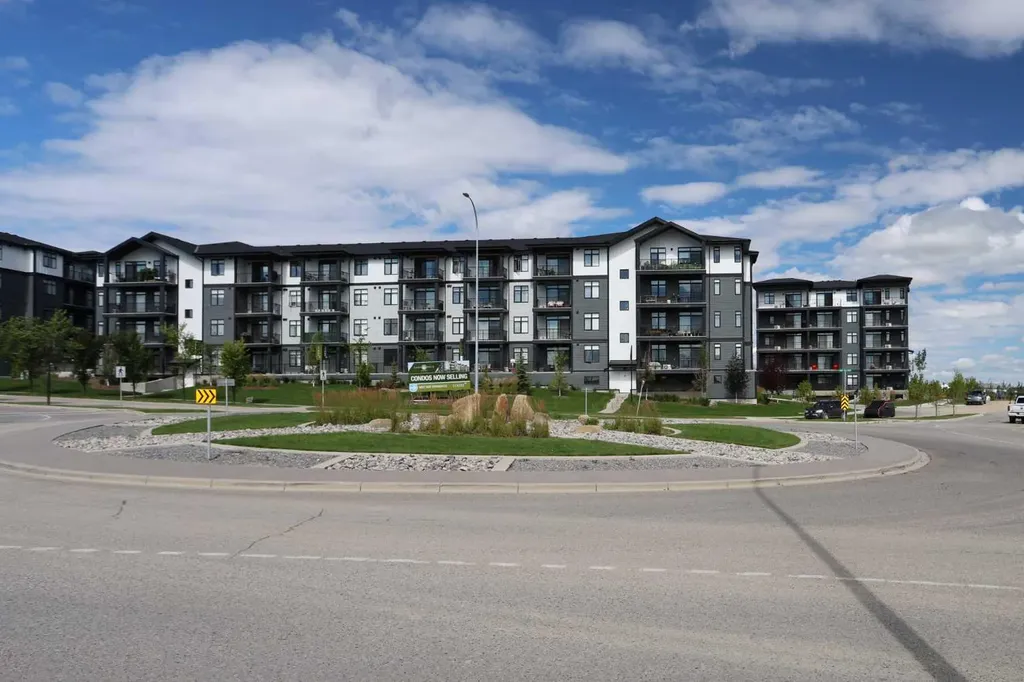 20 Sage Hill Walk NW Calgary AB T3R 1Z5