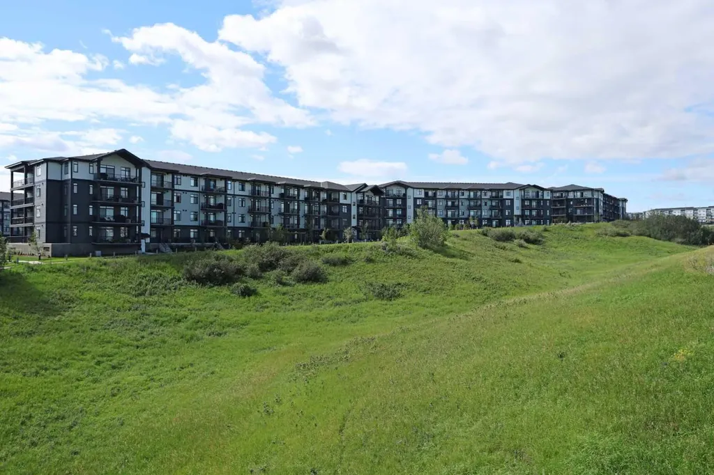 20 Sage Hill Walk NW Calgary AB T3R 1Z5