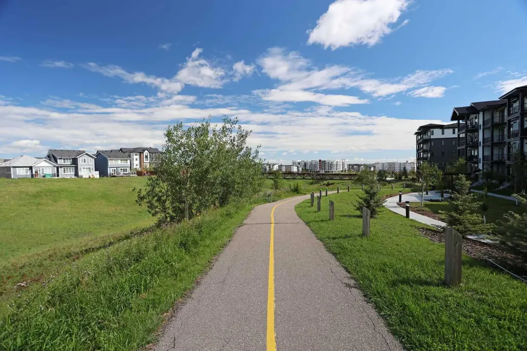 20 Sage Hill Walk NW Calgary AB T3R 1Z5
