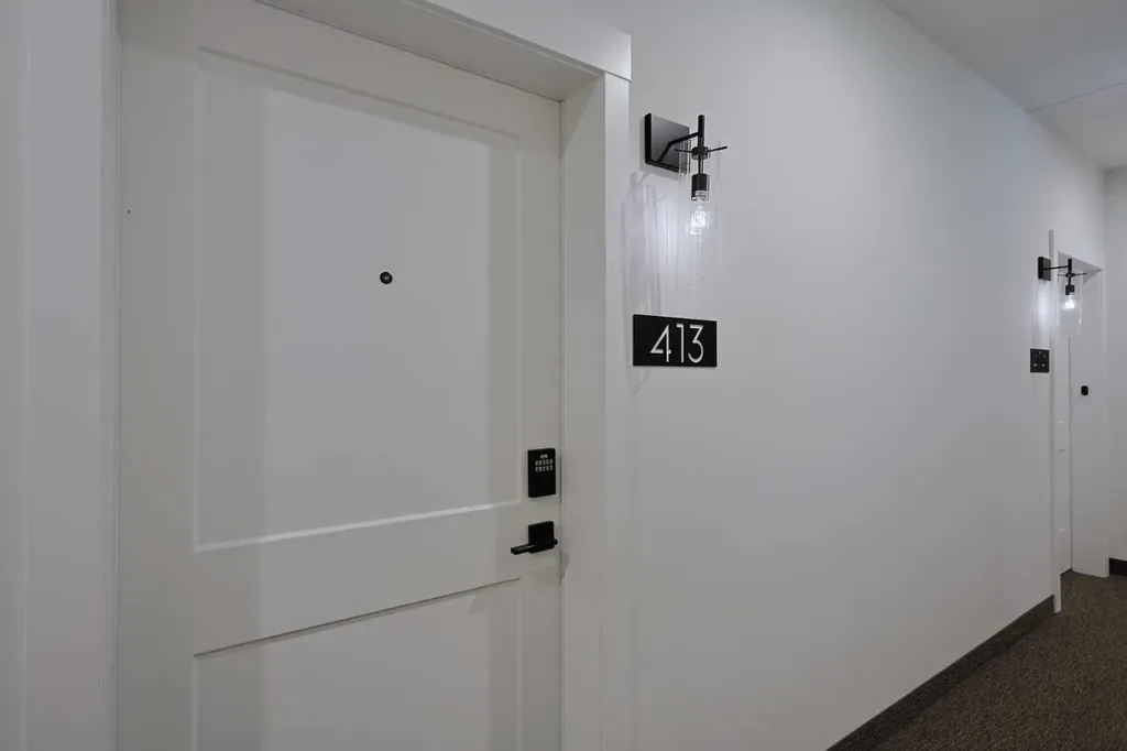 20 Sage Hill Walk NW Calgary AB T3R 1Z5