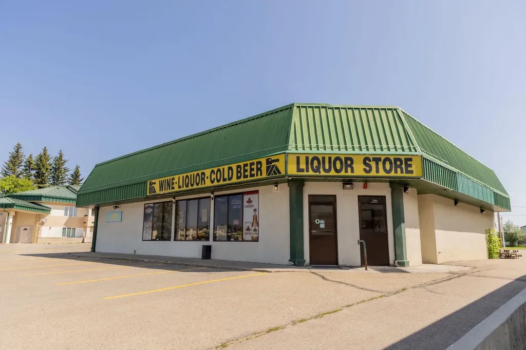 4819 45 Street Rocky Mountain House AB T4T1A9
