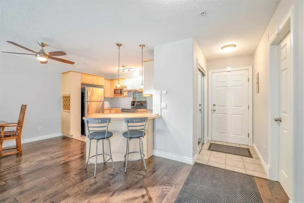 1631 28 Avenue SW Calgary AB T2T 1J5
