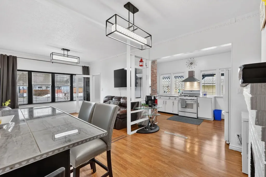 2130 20 Avenue Bowden AB T0M0K0