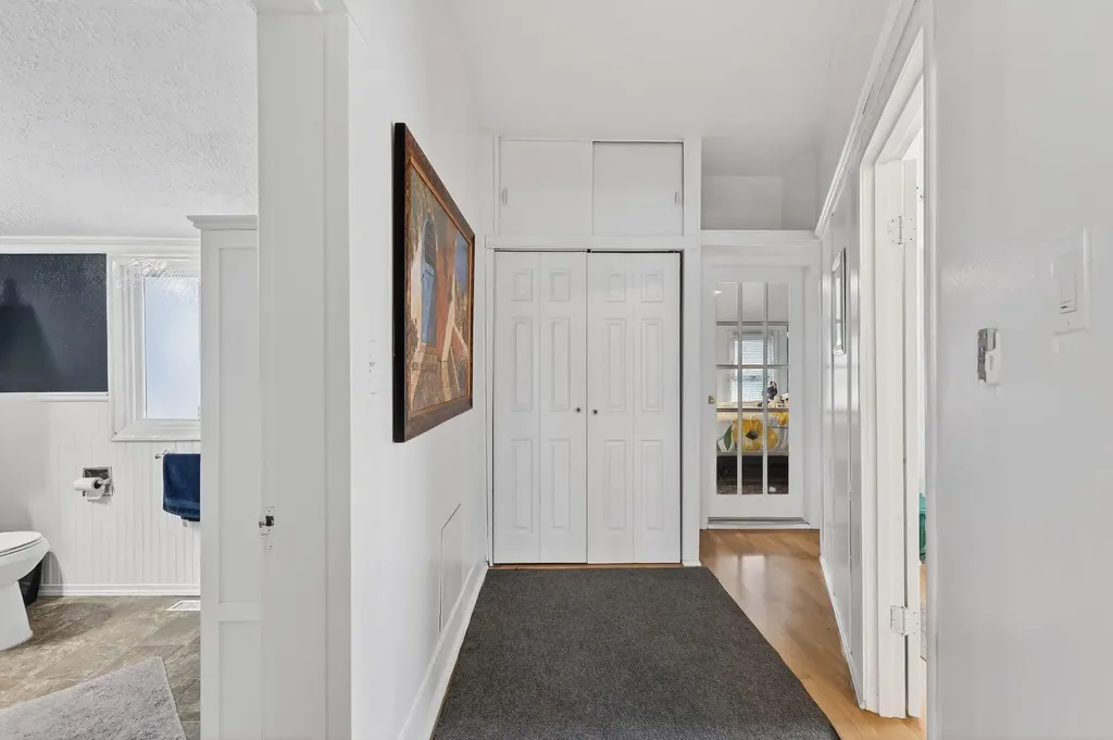2130 20 Avenue Bowden AB T0M0K0