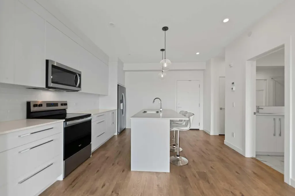 60 Skyview Ranch Road NE Calgary AB T3N 2J8