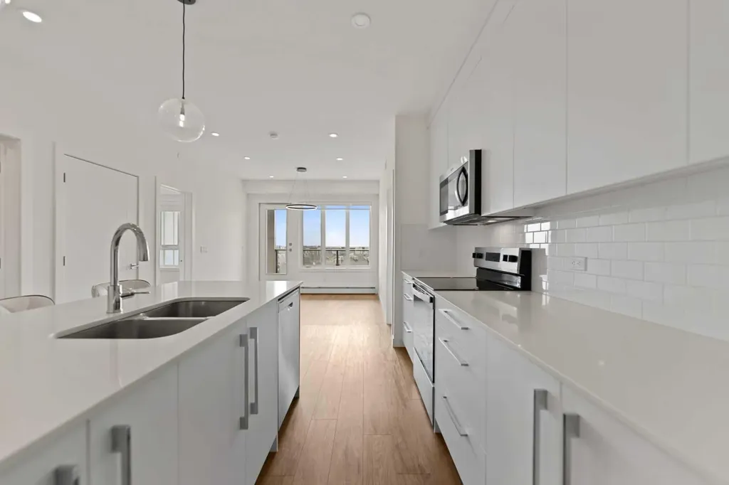 60 Skyview Ranch Road NE Calgary AB T3N 2J8