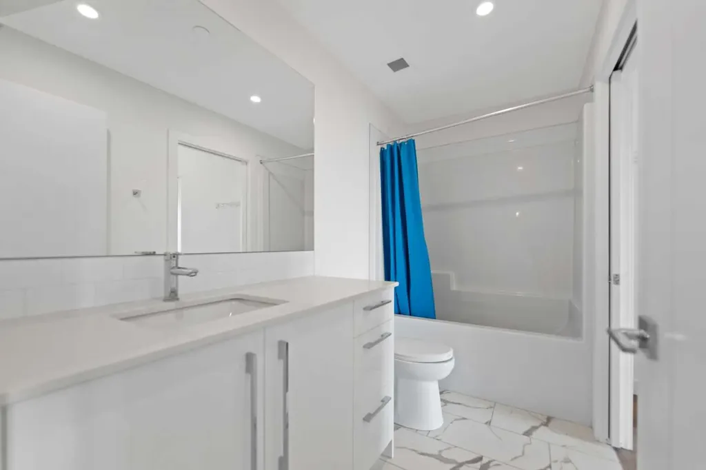 60 Skyview Ranch Road NE Calgary AB T3N 2J8