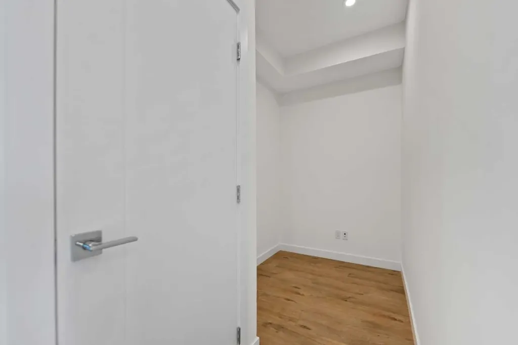 60 Skyview Ranch Road NE Calgary AB T3N 2J8
