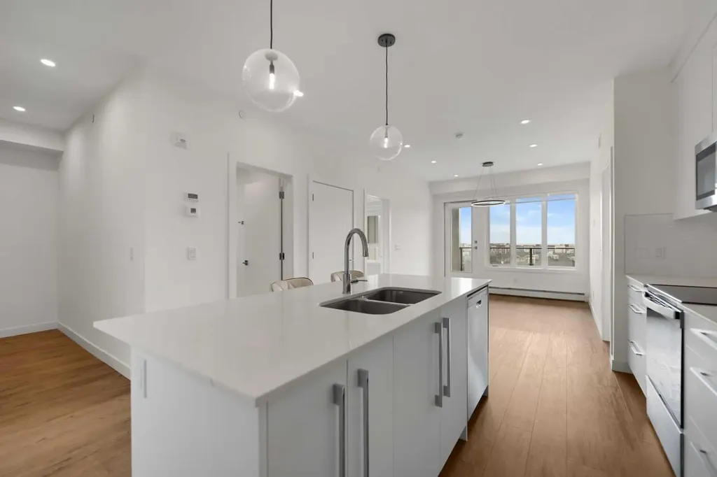 60 Skyview Ranch Road NE Calgary AB T3N 2J8