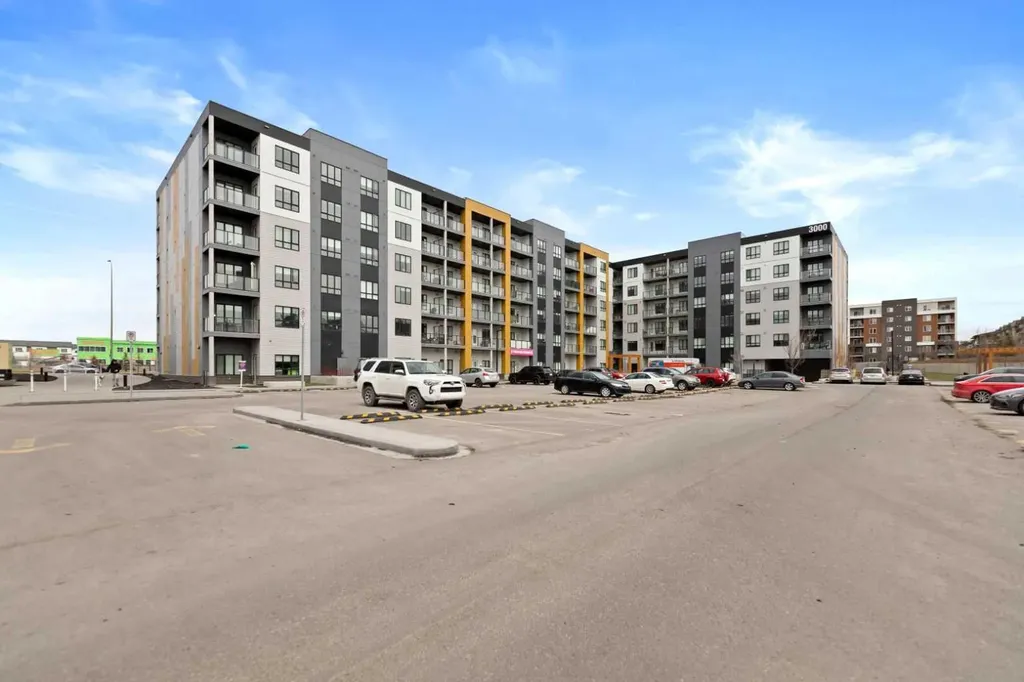 60 Skyview Ranch Road NE Calgary AB T3N 2J8