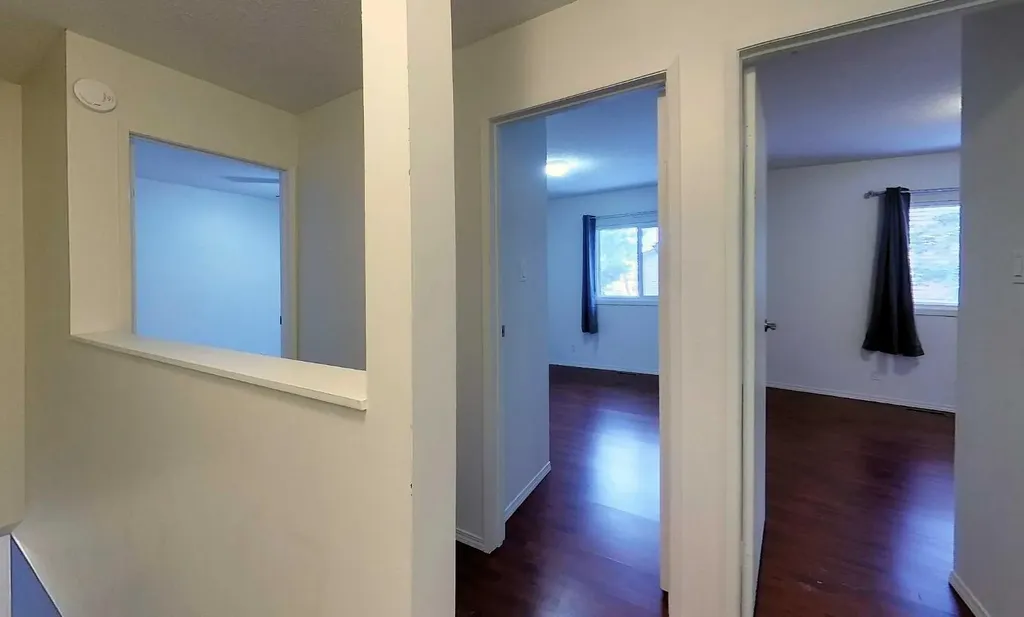 5215 6 Avenue Edson AB T7E1K9