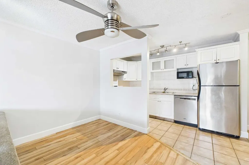 732 57 Avenue SW Calgary AB T2V 0H4