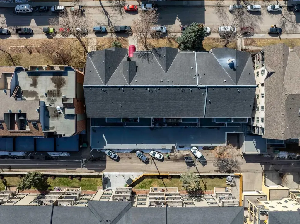 732 57 Avenue SW Calgary AB T2V 0H4