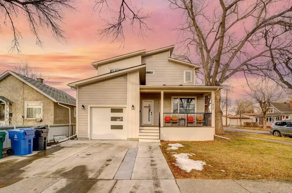 624 19 Street N Lethbridge AB T1H3K9