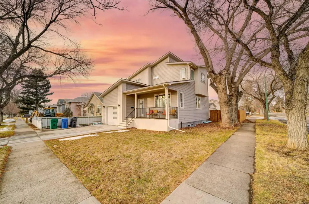 624 19 Street N Lethbridge AB T1H3K9