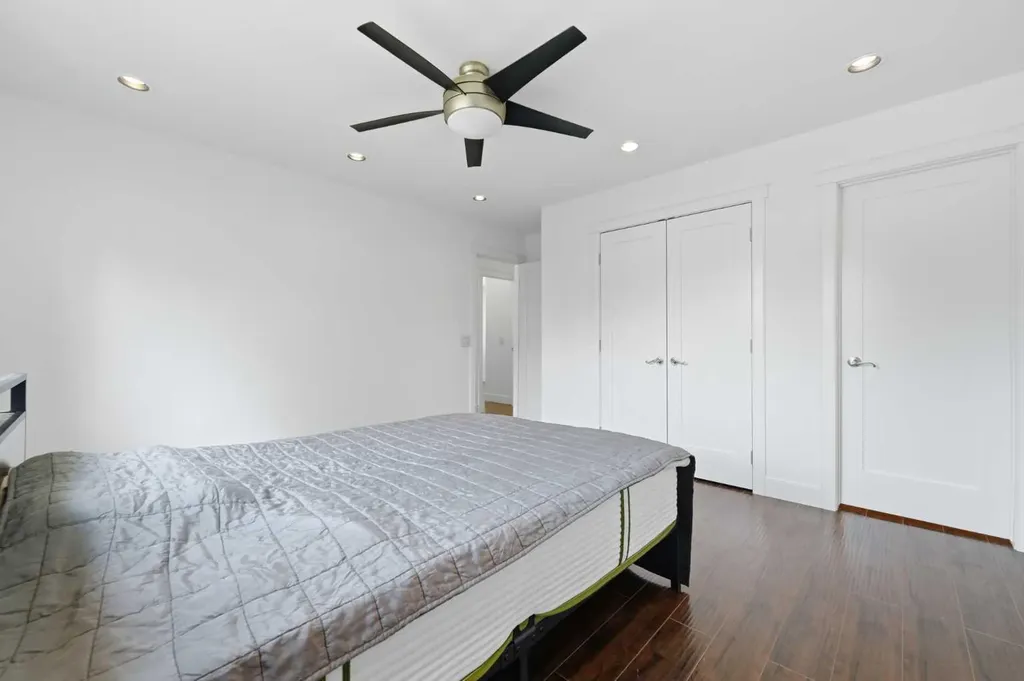 11 Beddington Green NE Calgary AB T3K 1M7