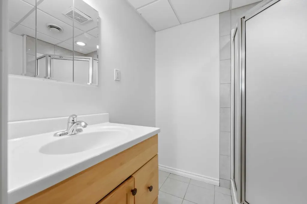 11 Beddington Green NE Calgary AB T3K 1M7
