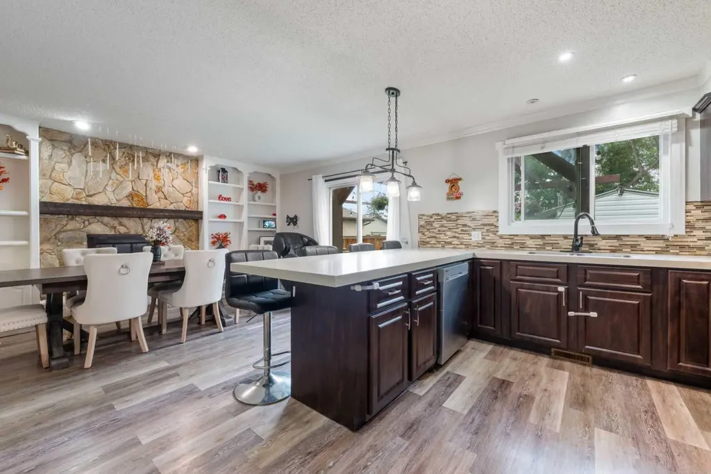 80 Taylor Way SE Airdrie AB T4A 1T2