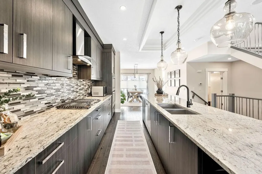 1126 40 Street SW Calgary AB T3C 1W6