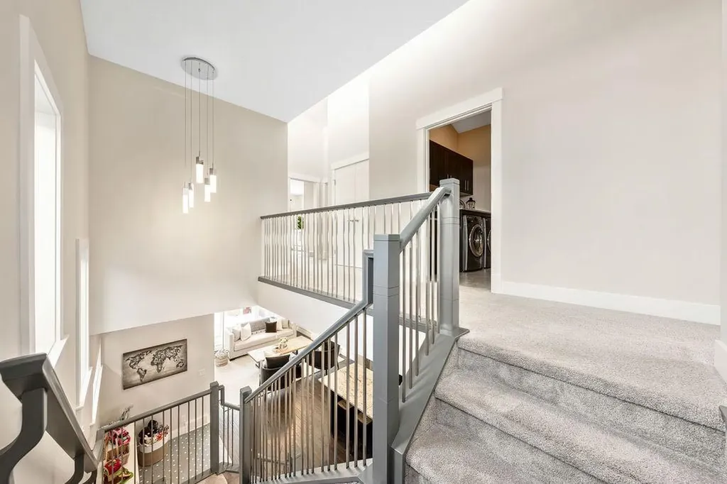1126 40 Street SW Calgary AB T3C 1W6