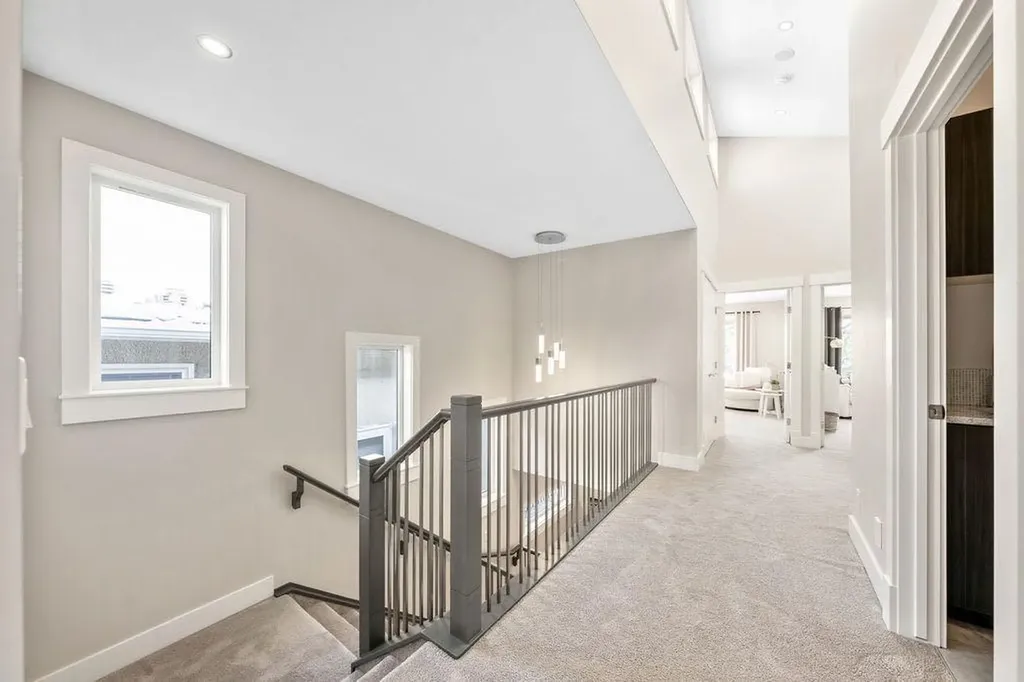 1126 40 Street SW Calgary AB T3C 1W6