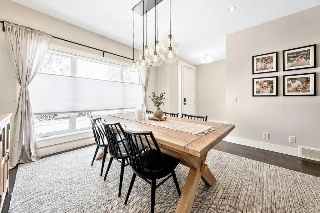 1126 40 Street SW Calgary AB T3C 1W6