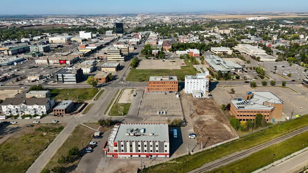 9728 101 Avenue Grande Prairie AB T8V 5B6
