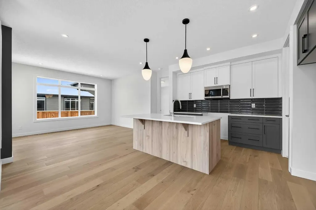 277 Waterford Way Chestermere AB T1X 2Z6